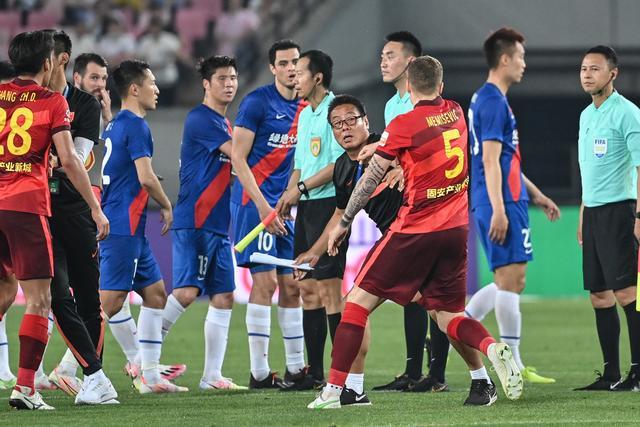 埃及前国脚曝料 利物浦满足了萨拉赫双方已经续约